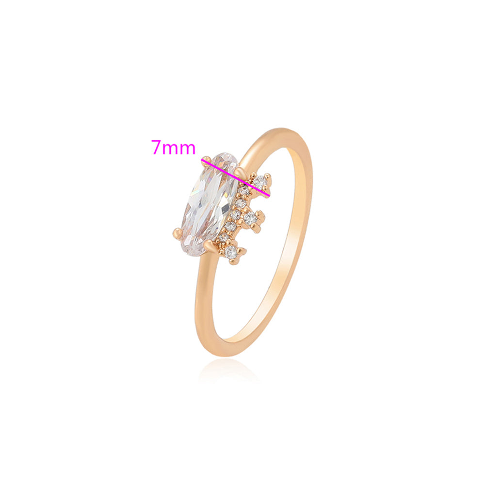 Ring aus goldplattierterr Legierung mit weißem Emporia® Kristall 2 