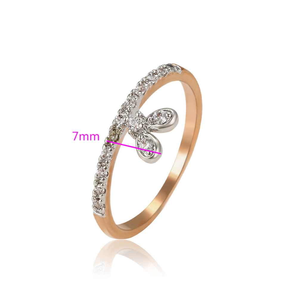 Ring aus goldplattierterr Legierung mit weißem Emporia® Kristall 3 