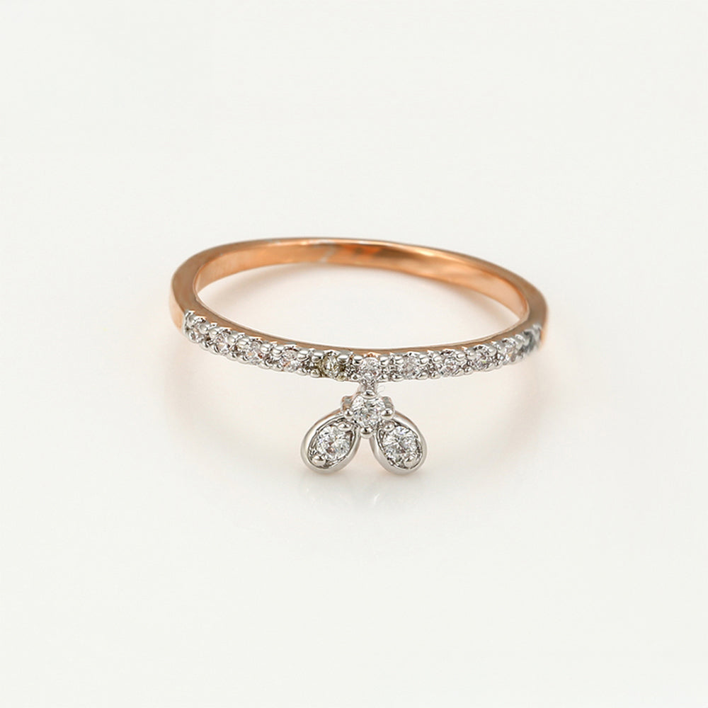 Ring aus goldplattierterr Legierung mit weißem Emporia® Kristall 5 