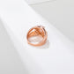 Ring aus goldplattierterr Legierung mit weißem Emporia® Kristall