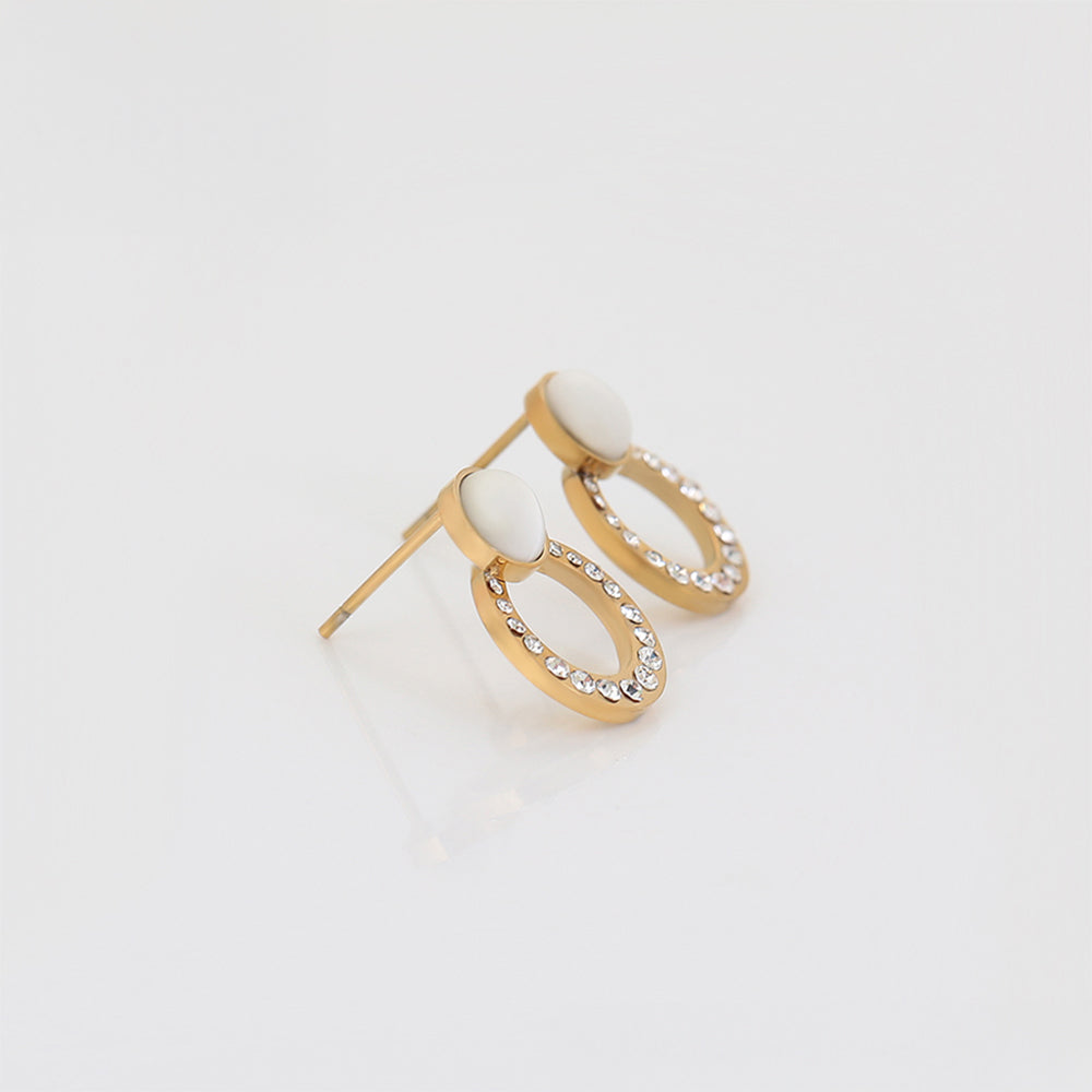 Ohrringe aus goldplattierter Legierung mit weißem Emporia® Kristall 5 