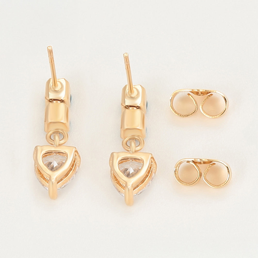Ohrringe aus goldplattierter Legierung mit grünem Emporia® Kristall und weißem Emporia® Kristall