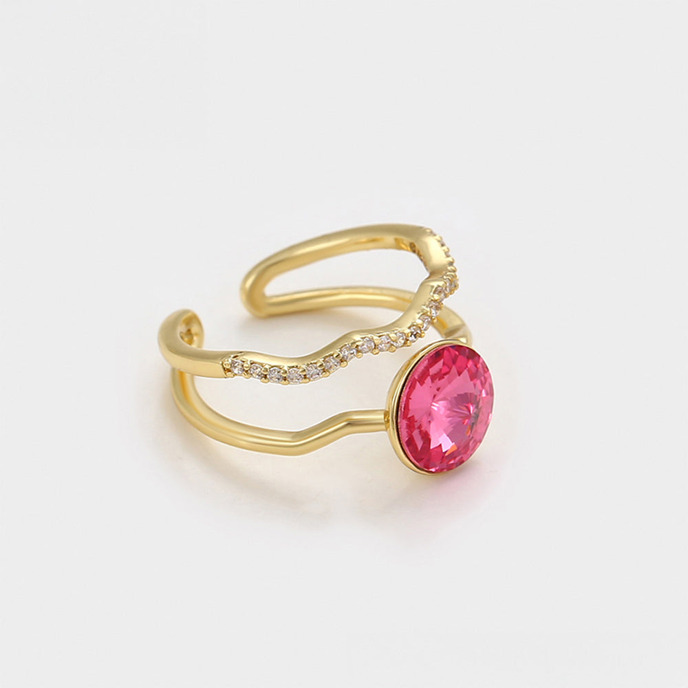 Ring aus goldplattierterr Legierung mit rotem Emporia®-Kristall 6 
