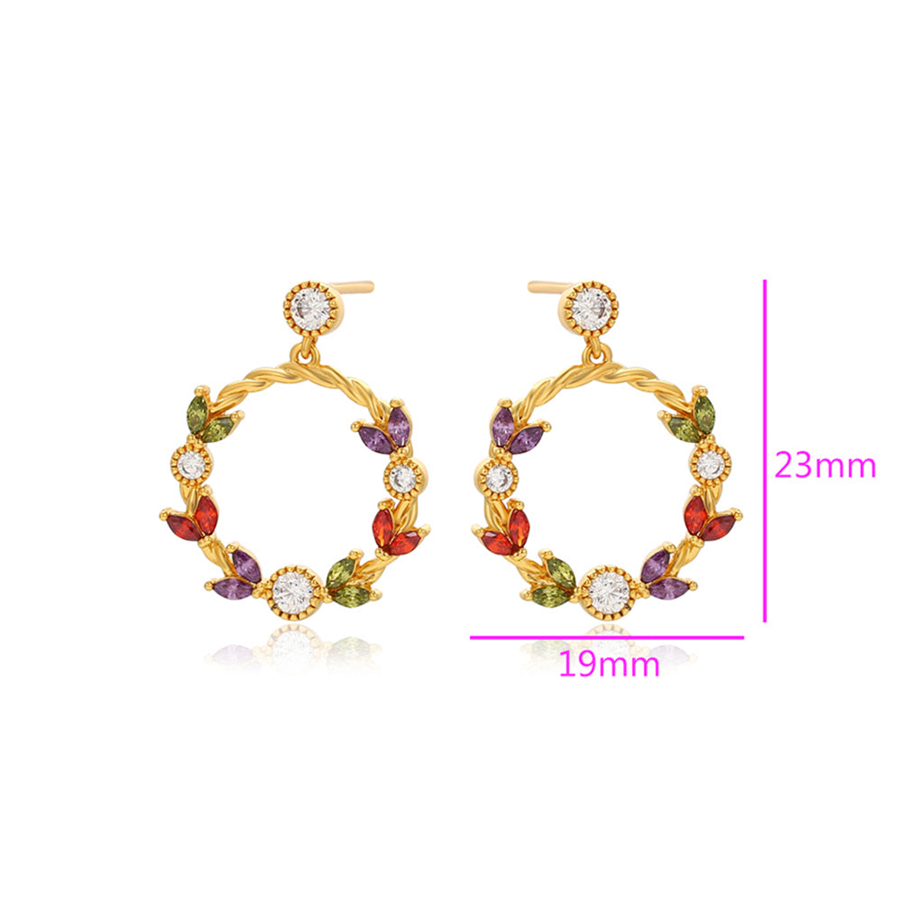 Ohrringe aus goldplattierter Legierung mit rotem Emporia®-Kristall und weißem Emporia® Kristall