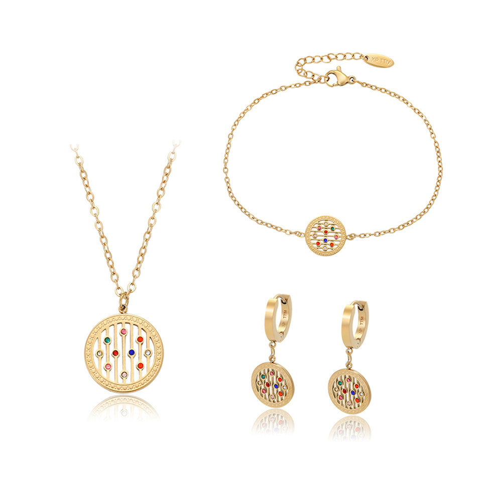 Schmuckgarnitur aus aus goldplattierter Legierung mit rotem Emporia®-Kristall und blauem Emporia®-Kristall