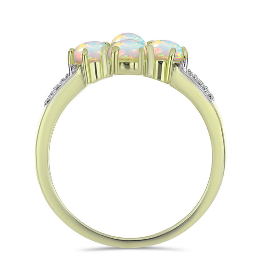 Goldplattierter Silberring mit äthiopischem Opal aus Lega Dembi und weißem Topas