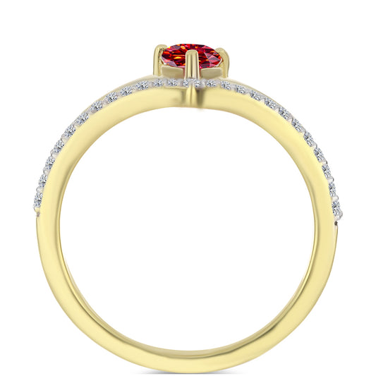 Goldplattierter Silberring mit majestätischem rotem Moissanit und weißem Topas