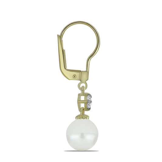 Goldplattierte Silberohrringe mit weißer Süßwasserperle und weißem Topas