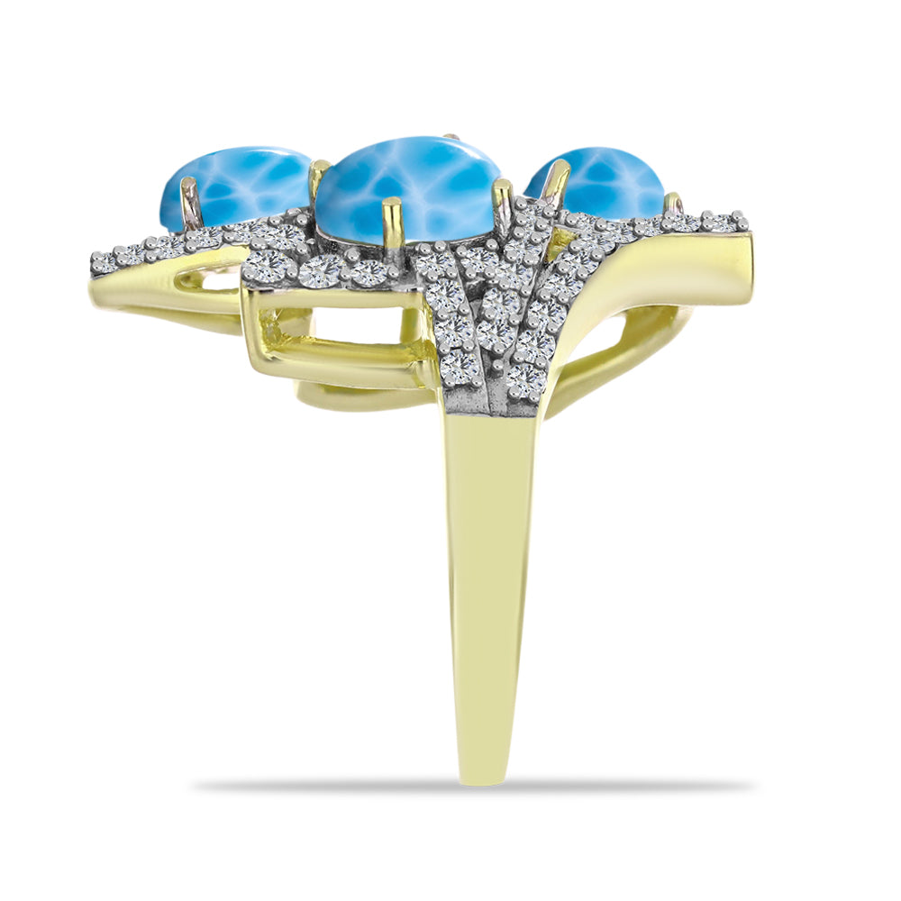 Goldplattierter Silberring mit Larimar und weißem Topas