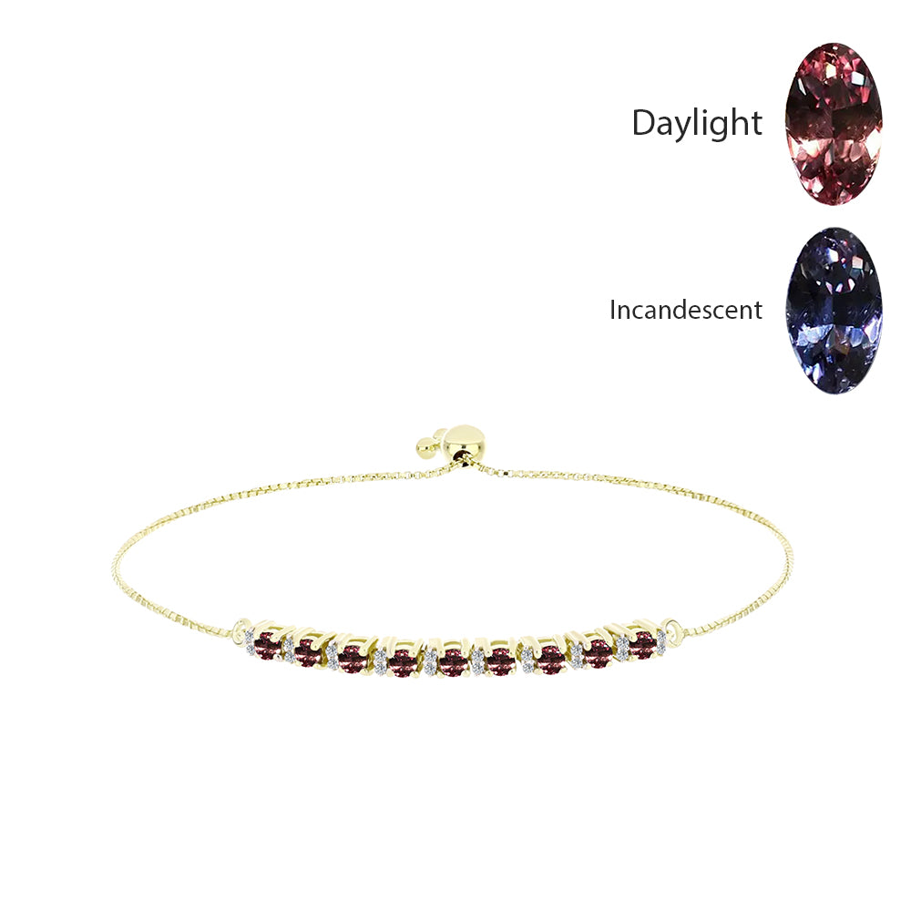 Goldplattiertes Silberarmband mit farbwechselndem Granat aus Bekily und weißem Topas