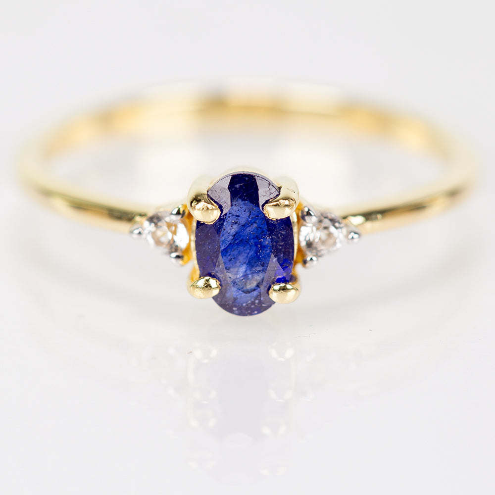 Goldplattierter Silberring mit australischem blauem Saphir und weißem Topas 1 