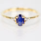 Goldplattierter Silberring mit australischem blauem Saphir und weißem Topas