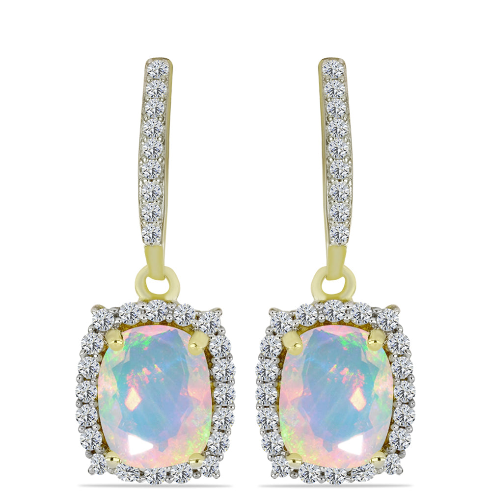 Goldplattierte Silberohrringe mit Welo-Opal und weißem Topas