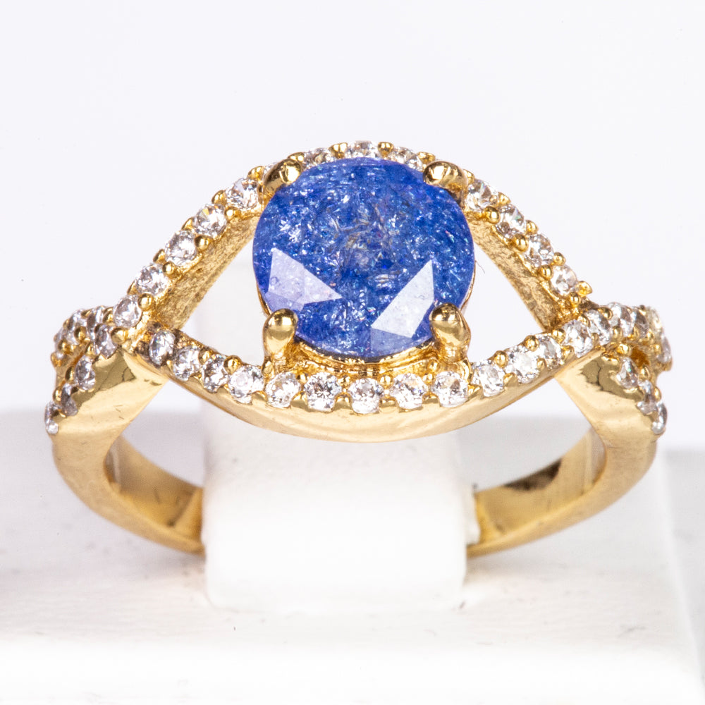 Ring aus goldplattierterr Legierung mit blauem Emporia®-Kristall und weißem Emporia® Kristall 1 