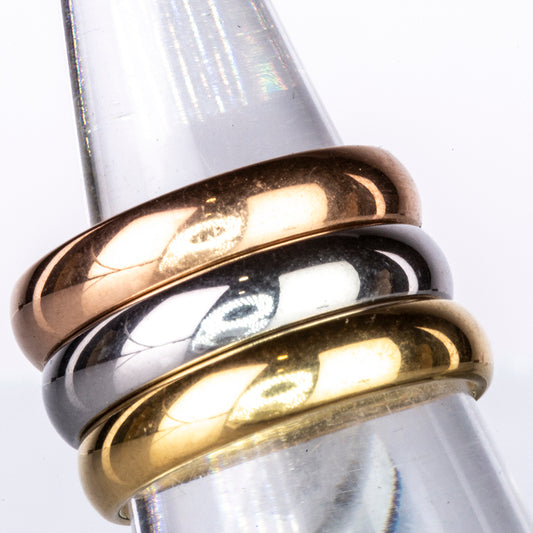 Schmuckgarnitur aus aus goldplattierter Legierung
