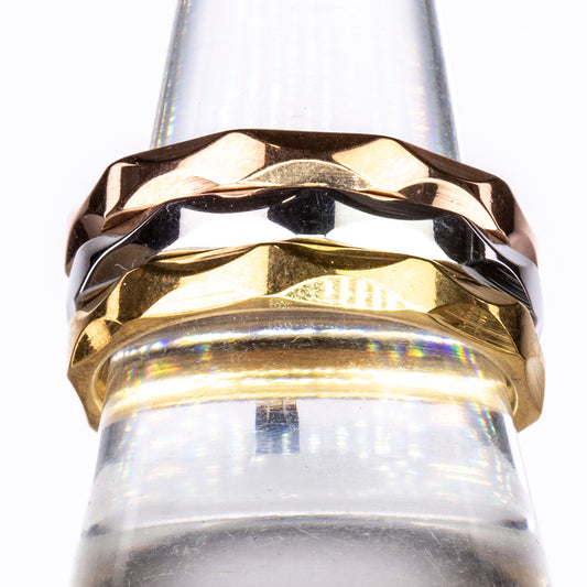 Schmuckgarnitur aus aus goldplattierter Legierung