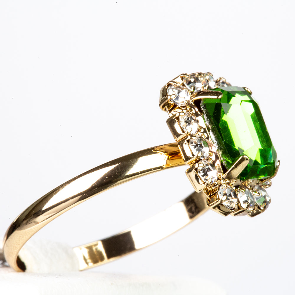 Schmuckgarnitur aus aus goldplattierter Legierung mit grünem Emporia® Kristall