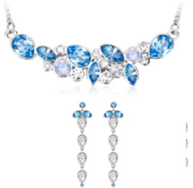 Schmuckgarnitur aus aus goldplattierter Legierung mit blauem Emporia®-Kristall 1 