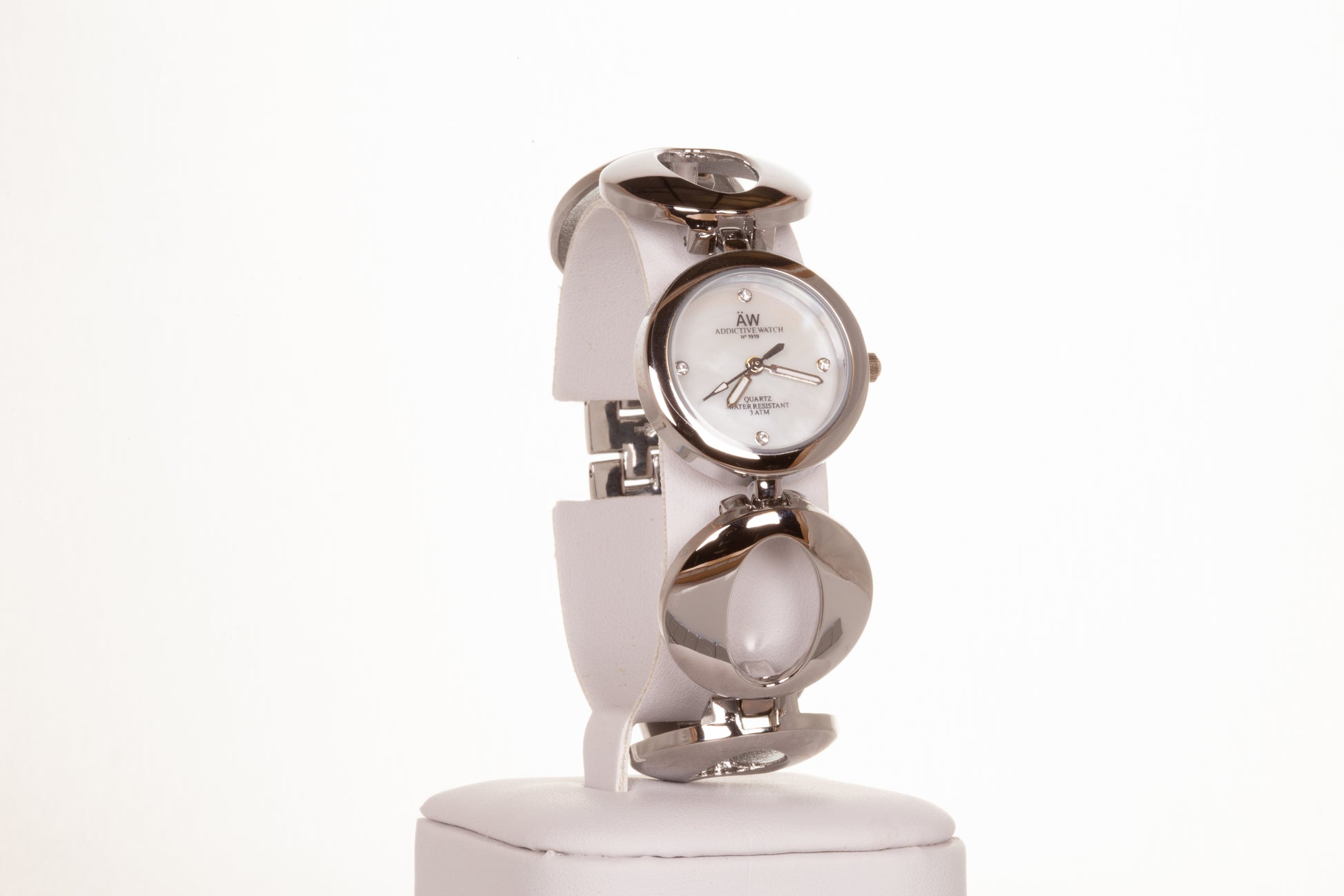 SILVER, woman alloy AW watch with endless symbol strap, and 4 quartz crystals with Gift box 2 