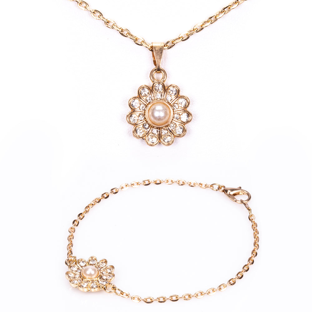 Schmuckgarnitur aus aus goldplattierter Legierung mit Perle und weißem Emporia® Kristall