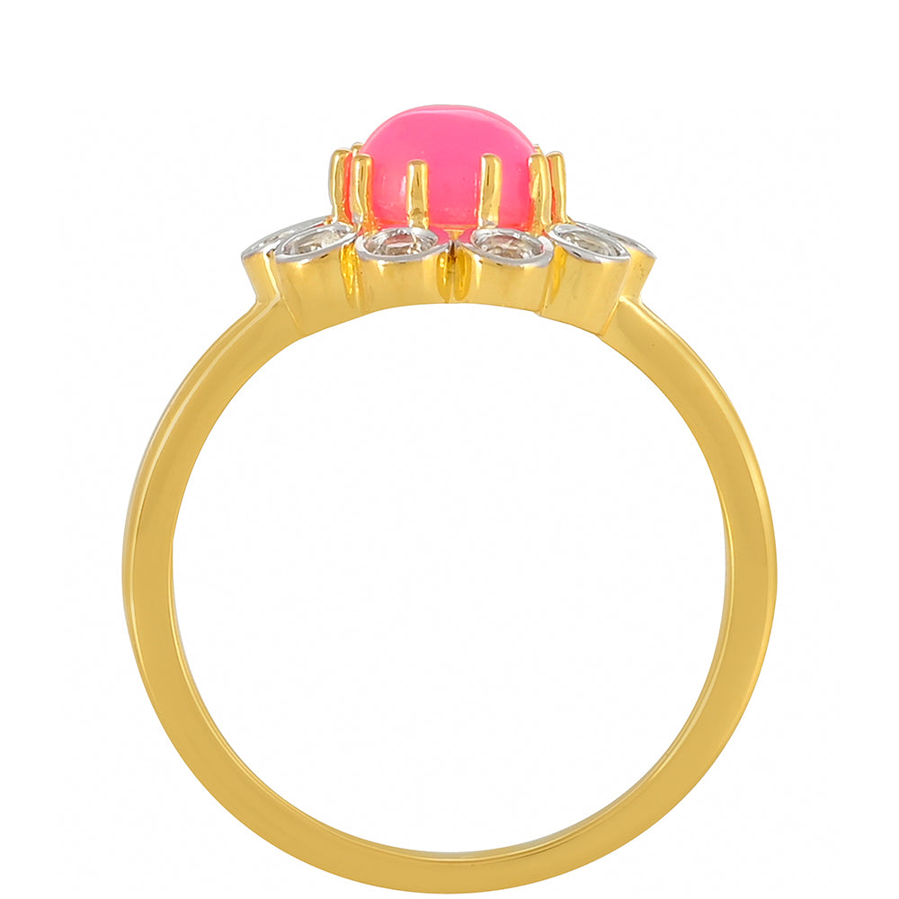 Goldplattierter Silberring mit äthiopischem neon pink Opal und weißem Topas