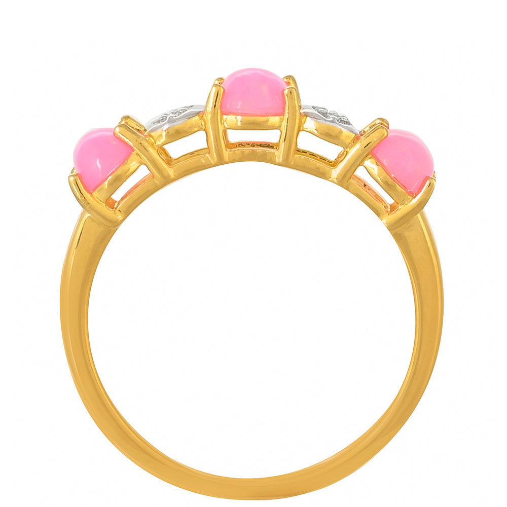 Goldplattierter Silberring mit äthiopischem neon pink Opal und weißem Topas