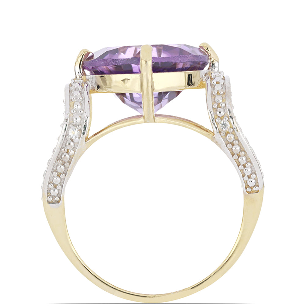 Goldplattierter Silberring mit sambischem Amethyst und weißem Topas