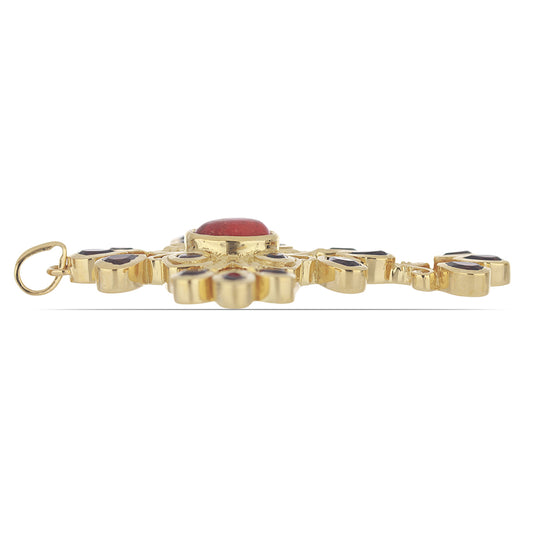 Goldplattierter Silberanhänger mit roter Schwammkoralle und Barton Granat